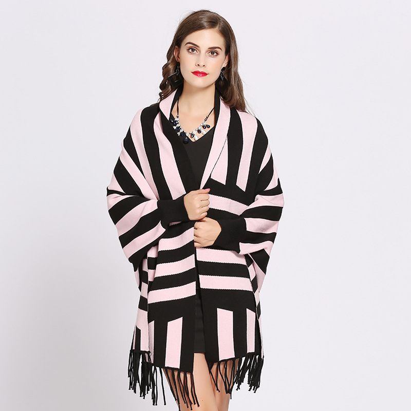 Bat sleeve striped tassel shawl