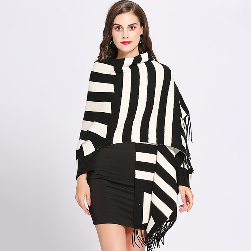 Bat sleeve striped tassel shawl