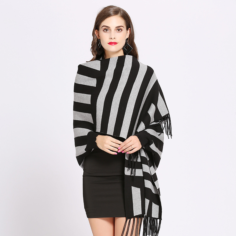 Bat sleeve striped tassel shawl