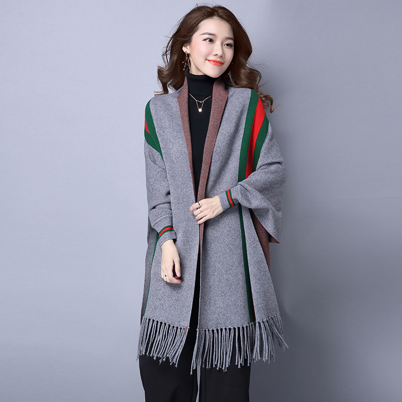 Bat sleeve big stripe tassel shawl