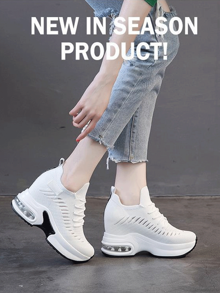 Shoes with air cushion and thick sole