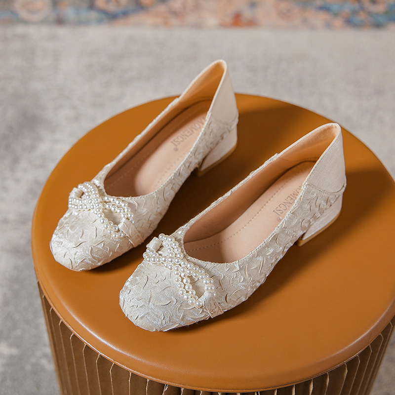 Square-Toe Knot Mules