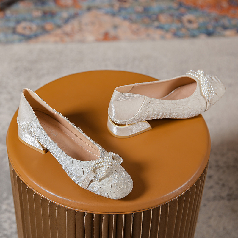 Square-Toe Knot Mules