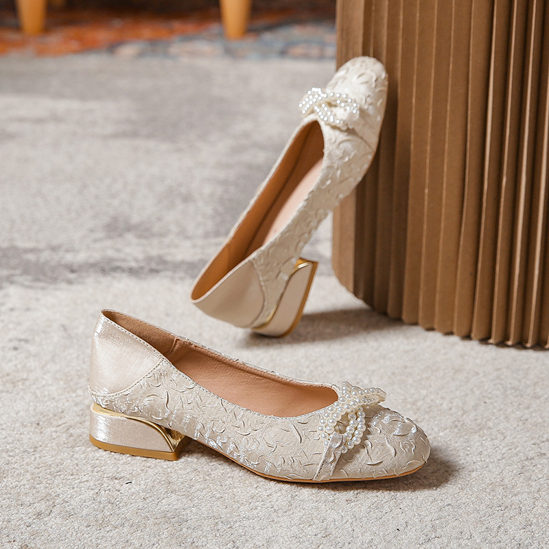 Square-Toe Knot Mules