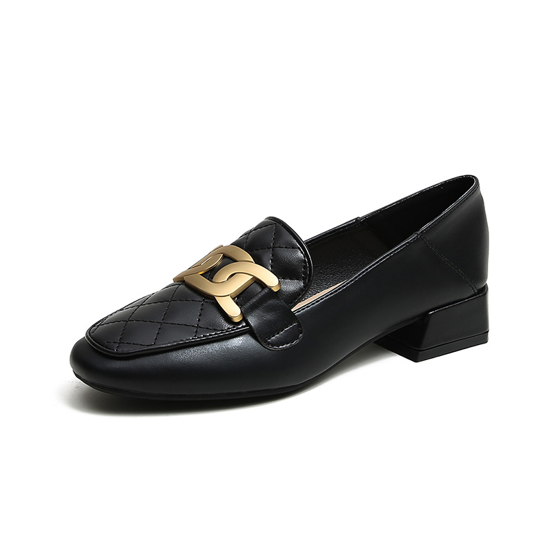 Square-toe leather low heel