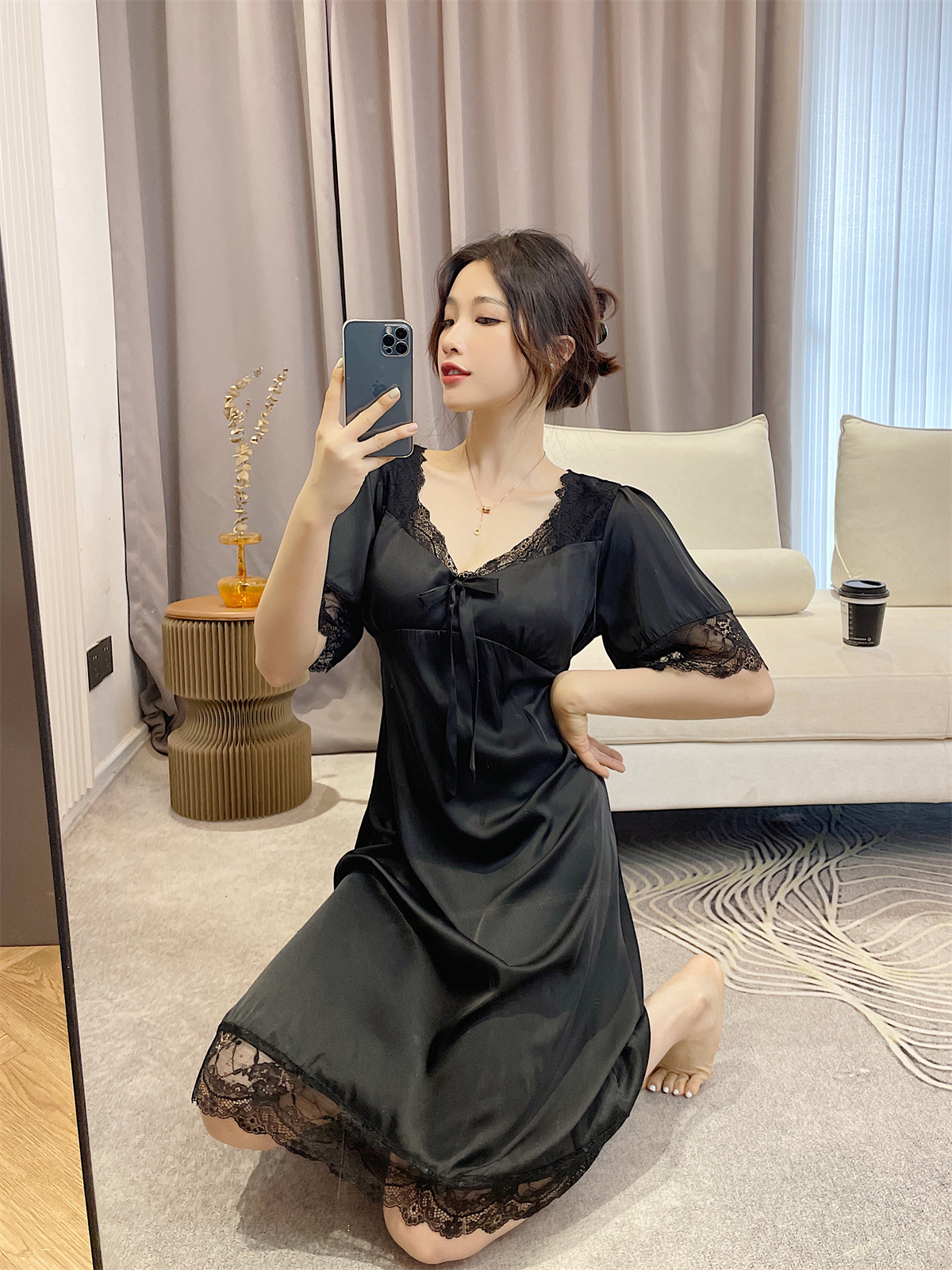 Royal style lace short-sleeved solid color pajamas