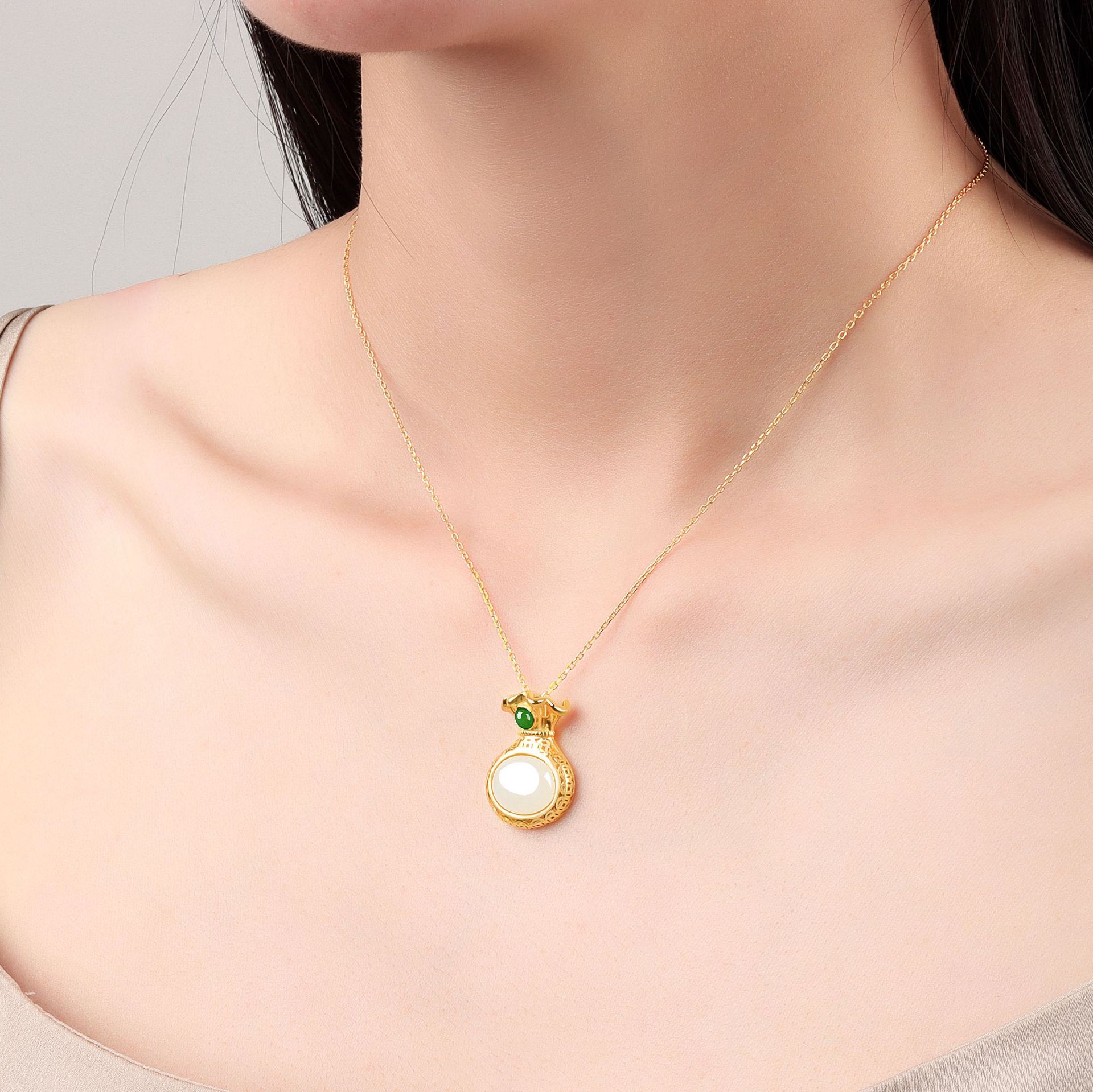 Jade Bag náhrdelník