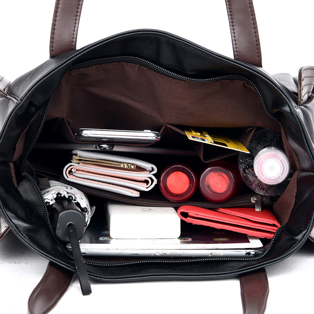 Large capacity soft leather bag