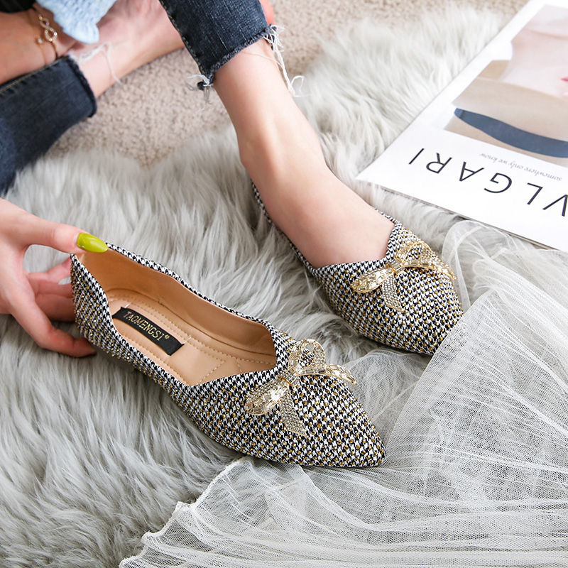 Patterned Flats 222-8