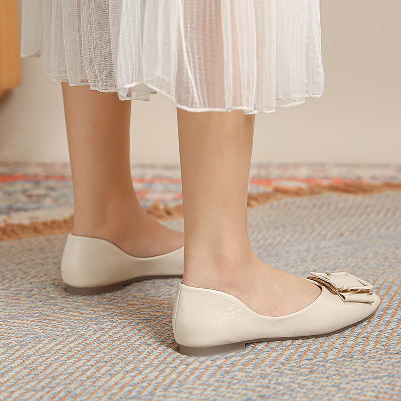 Round Toe Loafers - 555-29
