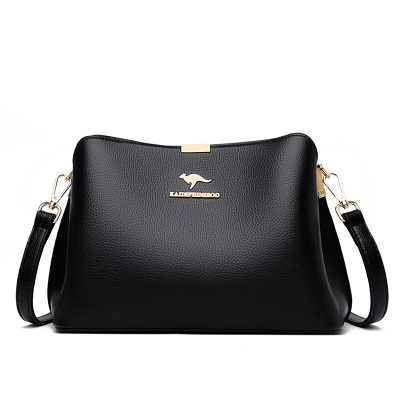 Simple and stylish shoulder bag messenger bag