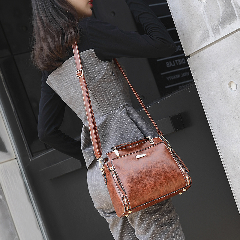 Simple Feminine Style Handbag