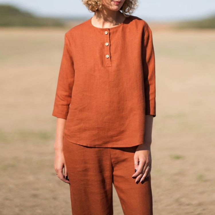 عارضة زر منتصف الأكمام جيب بلون القطن بدلة الكتان