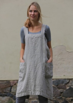 Domáce voľné dlhé šaty so zásterou z bavlny