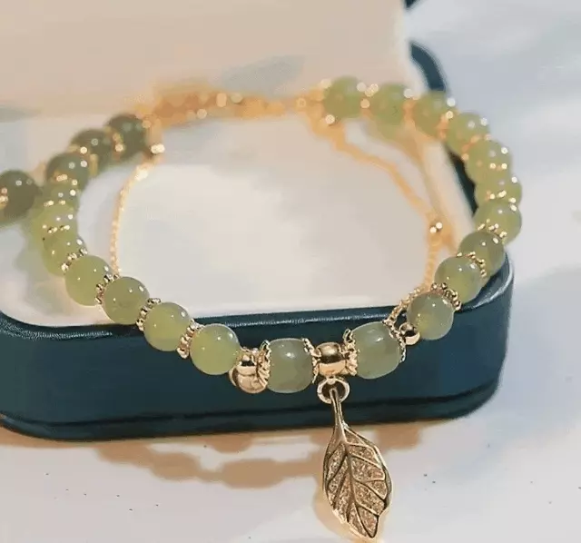 Hetian jade bracelet-Apricot Leaf
