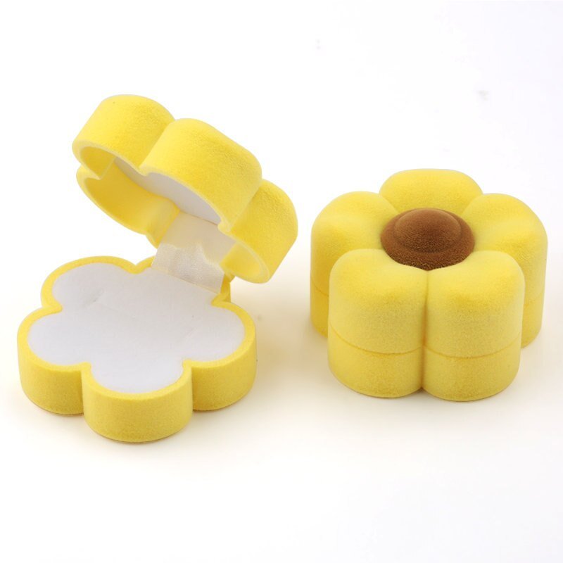 Buttercup Yellow Daisy Jewelry Box