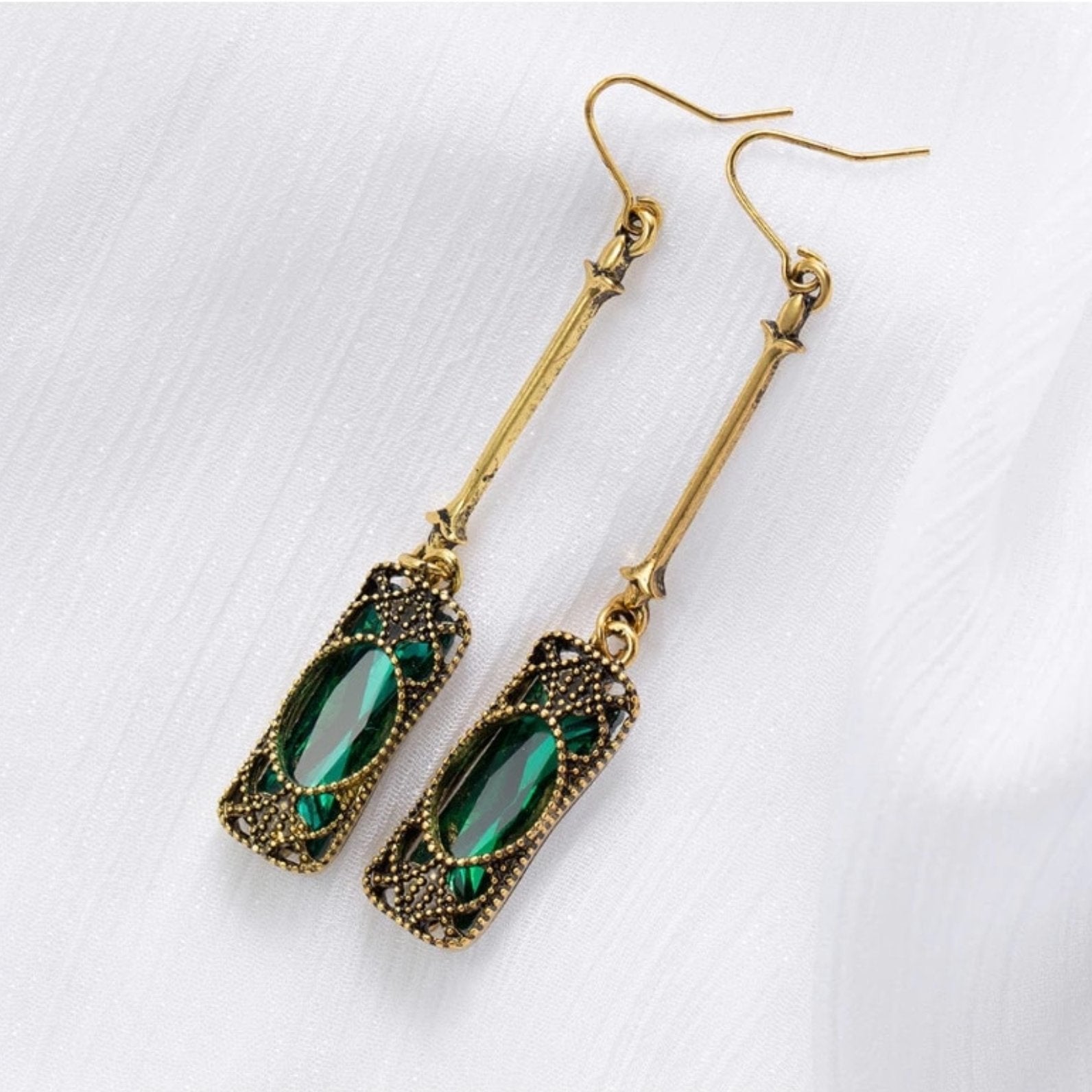 Emerald Green Crystal Earrings