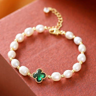 Clover & Pearl Bracelet