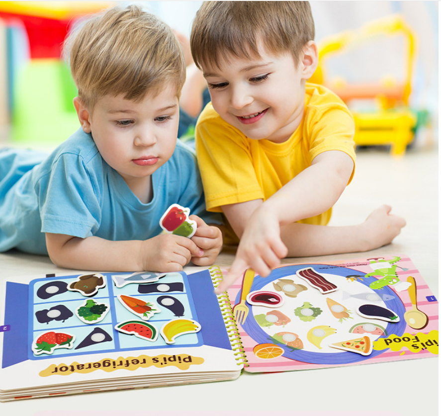 Carte ocupată pentru copil pentru a-și dezvolta abilitățile de învățare