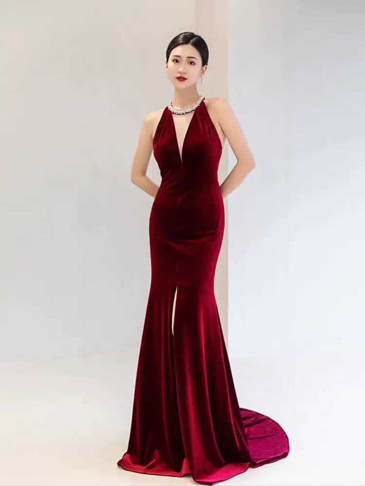 Špičkové lehké, luxusní večerní šaty s ohlávkou na krk Sexy vínově červený rybí ocas toast