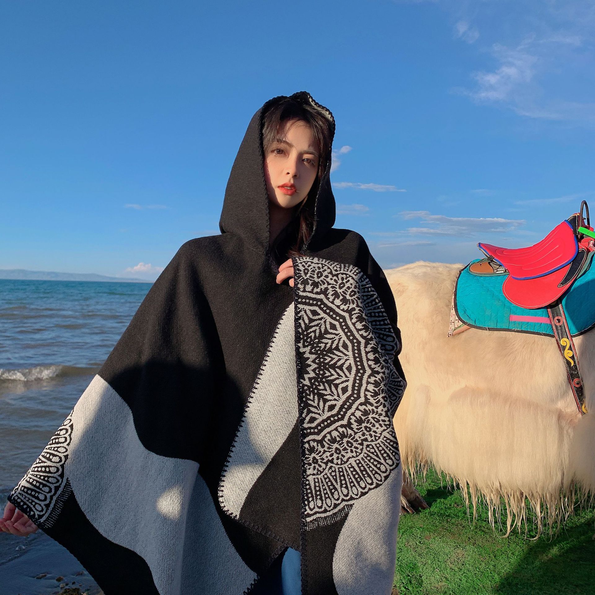 Spring and Autumn Nepal, India and Pakistan split travel cloak scarf thickened shawl