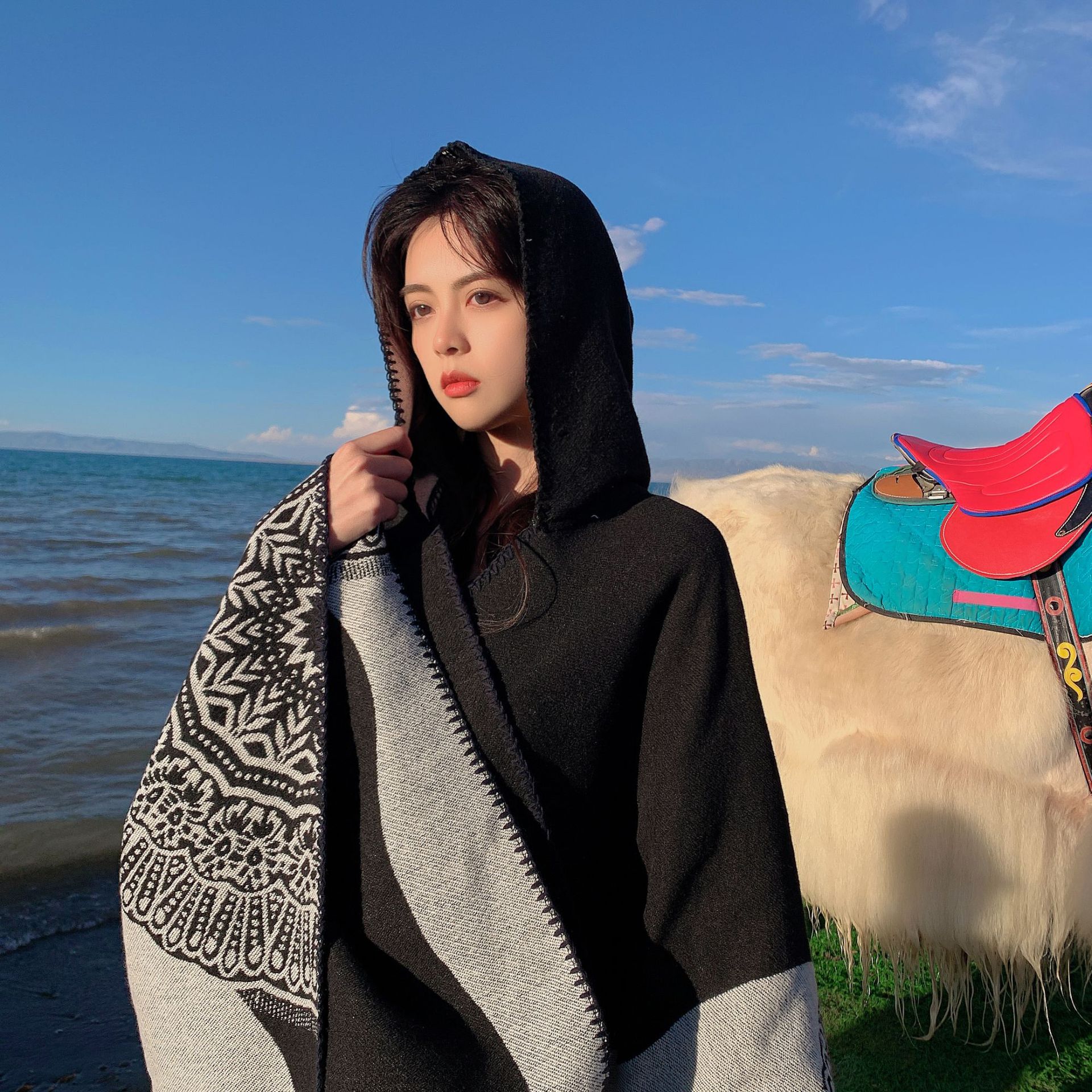 Spring and Autumn Nepal, India and Pakistan split travel cloak scarf thickened shawl