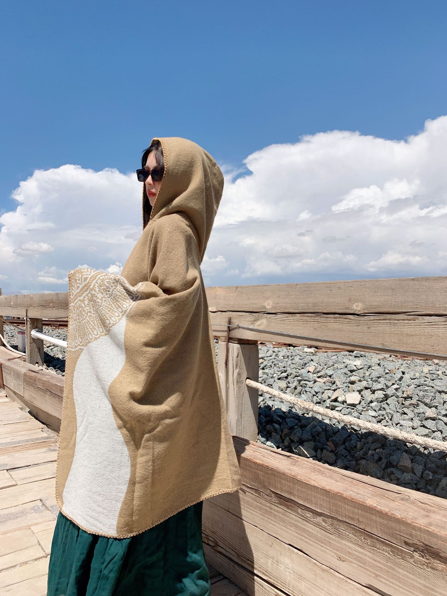 Spring and Autumn Nepal, India and Pakistan split travel cloak scarf thickened shawl