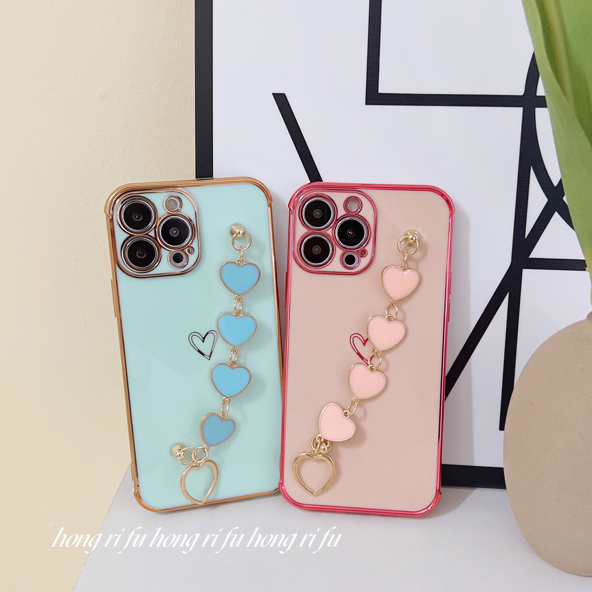 Electroplated hollow heart bracelet phone case