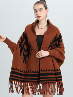 Bat sleeve geometric pattern tassel shawl