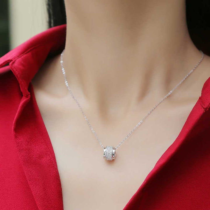 Round Shaped Cut Moissanite Ring Design Sterling Silver Necklace