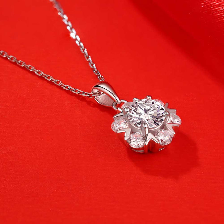 Round Shaped Cutting Moissanite Snow Flower Sterling Silver Necklace