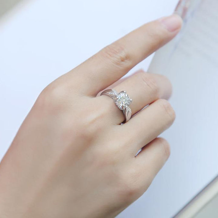 Round Shaped Cut Moissanite Inlaid Sterling Silver Open Ring