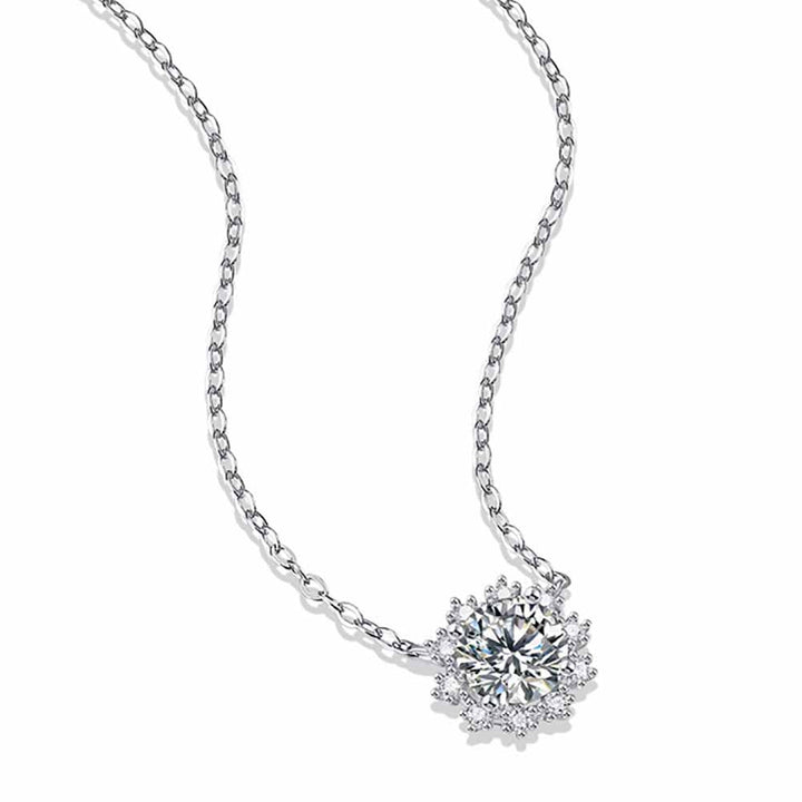 Round Shaped Cutting Moissanite Snow Flower Sterling Silver Necklace