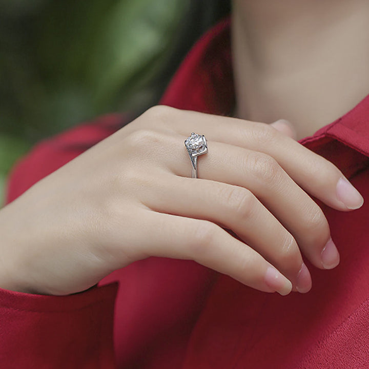 Round Cutting Moissanite "Angel's Kiss" Sterling Silver Opening Ring