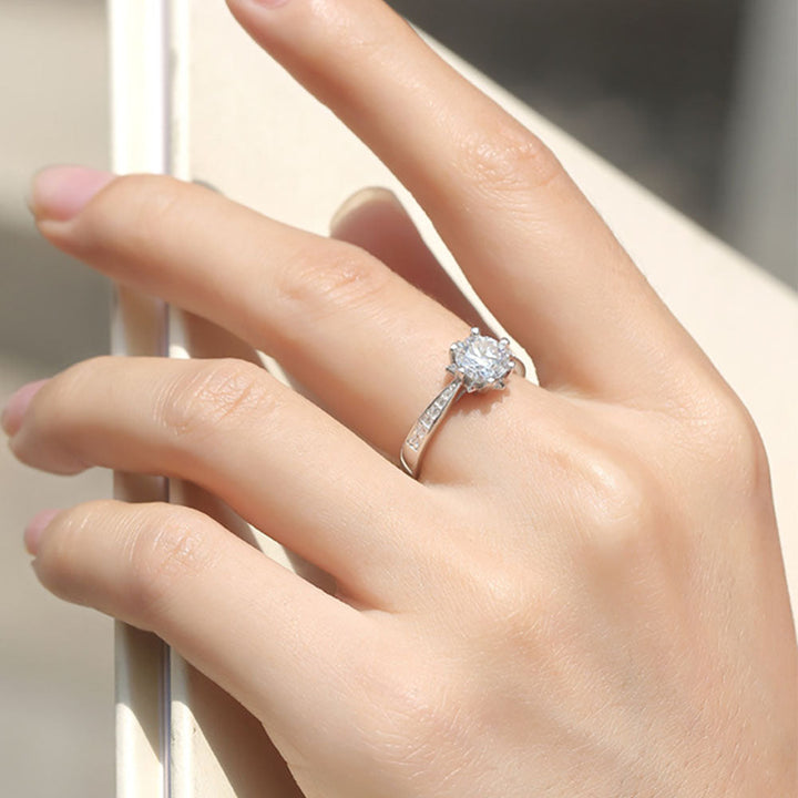 Round Cutting Moissanite Diamond Snow Flower Sterling Silver Open Ring