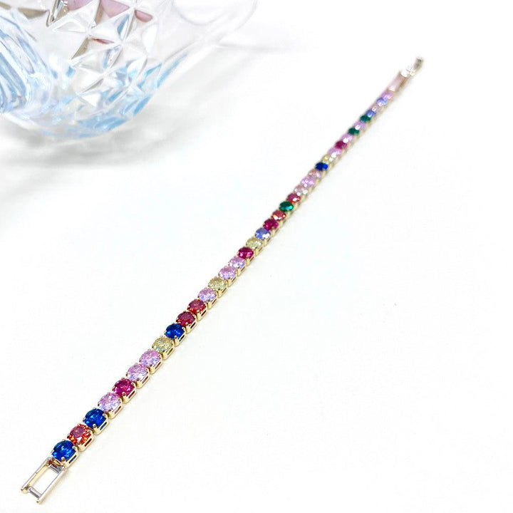 Color Interval Pattern Round Shaped Cutting Bracelet