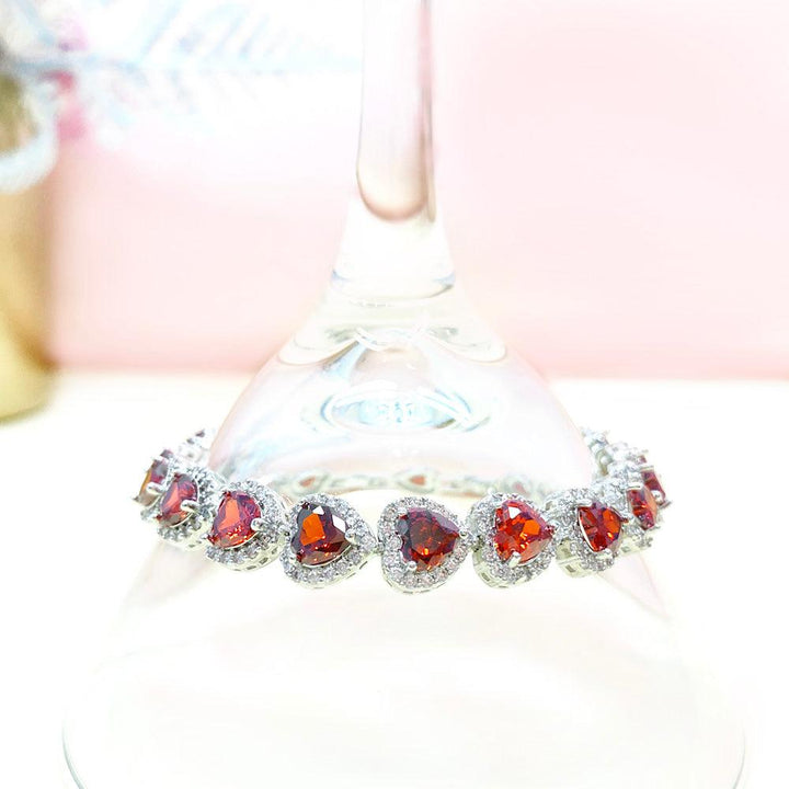 Heart Shaped Cut Elegant Bracelet