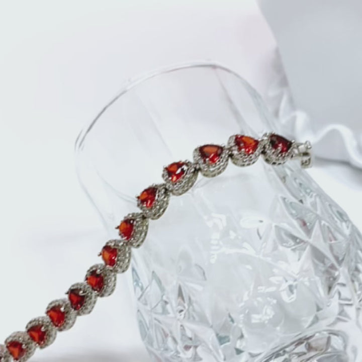 Heart Shaped Cut Elegant Bracelet