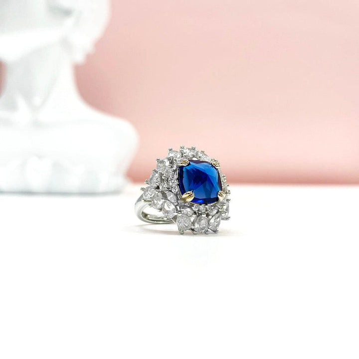 Sugar-loaf Cut Sapphire Open Ring