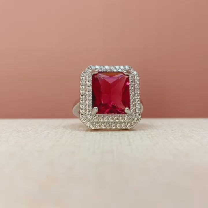 حلقة مفتوحة مشعة على شكل روبي