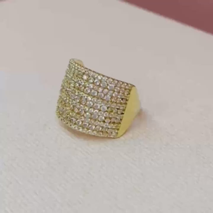 Band Design Hollowed Out Round Shaped Cutting Ring