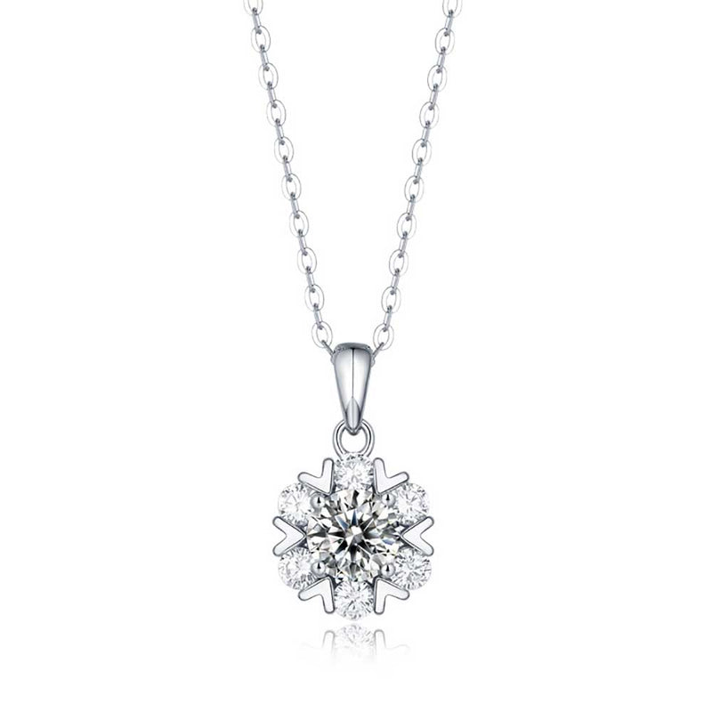 Round Shaped Cutting Moissanite Snow Flower Sterling Silver Necklace