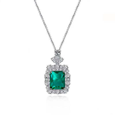 Emerald Green Princess Shaped Cut Necklace