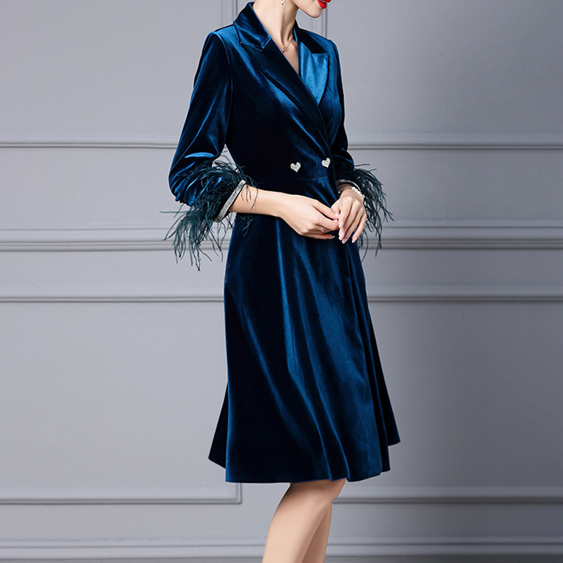 Women's Blue Velvet Feather Long Sleeve Waist Slimming Dress