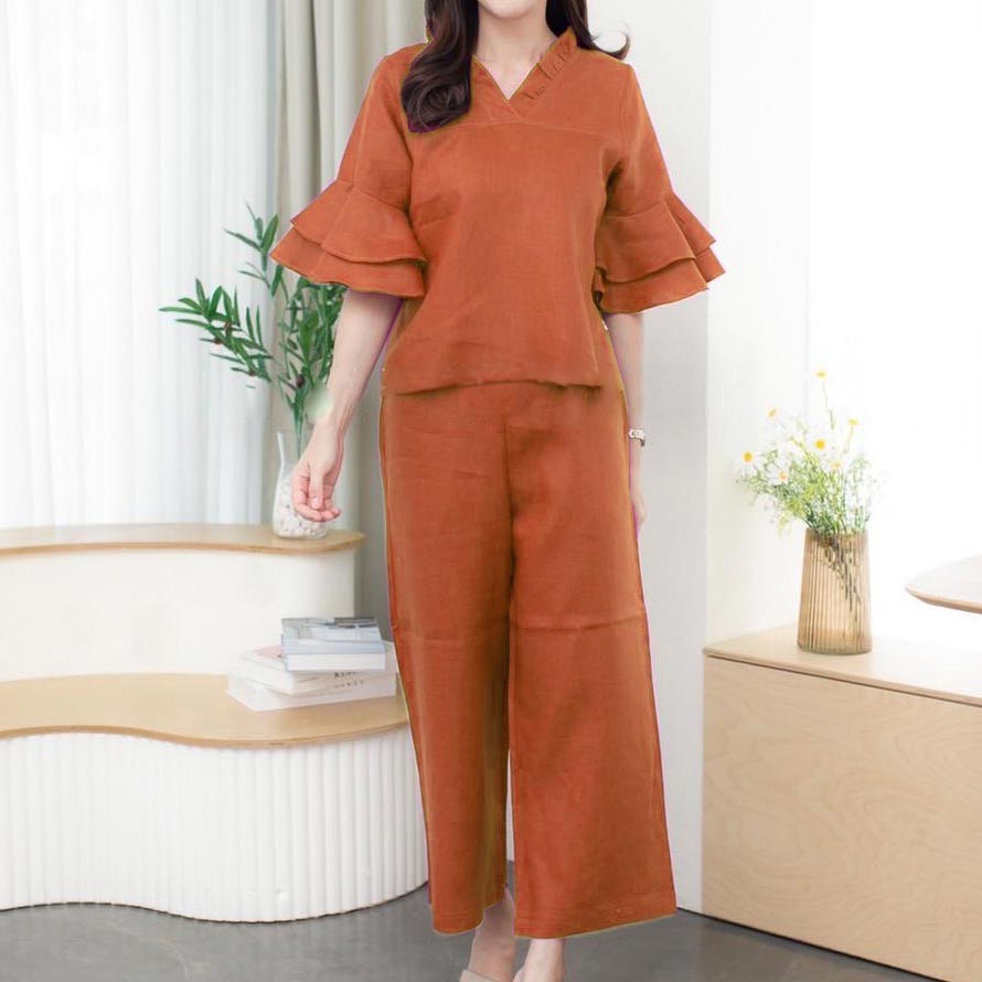 V-neck ruffled mid-sleeve loose suit