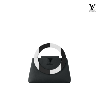 Louis Vuitton Capucines MM Black handbags
