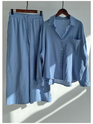 2-piece cotton and linen shirt set and high-waisted slacks