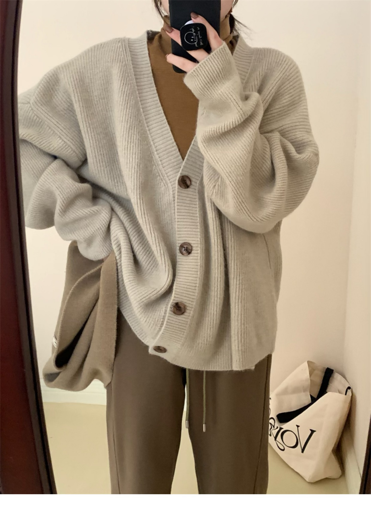 Solid color simple casual sweater jacket