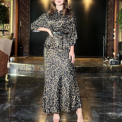 Fashionable leopard print long sleeve shirt suit