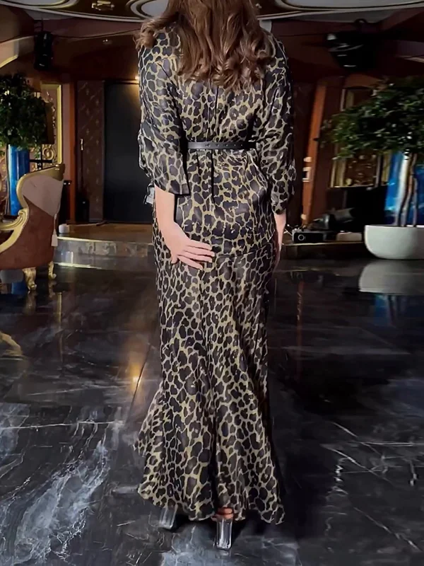 Fashionable leopard print long sleeve shirt suit